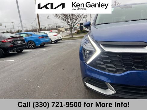 Certified 2025 Kia Sportage EX image 18