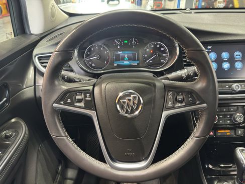 Used 2021 Buick Encore Preferred FWD image 20