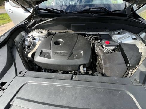 Used 2018 Volvo XC90 T6 Momentum w/ Convenience Package AWD/4WD image 48