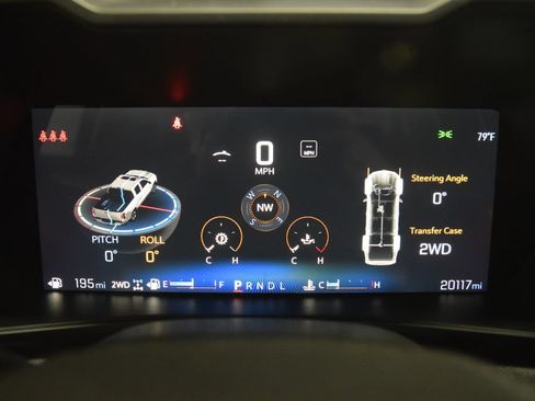 Used 2024 Chevrolet Colorado Trail Boss w/ Technology Package AWD/4WD image 50