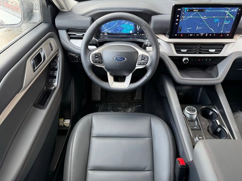New 2026 Ford Explorer Active AWD/4WD image 34
