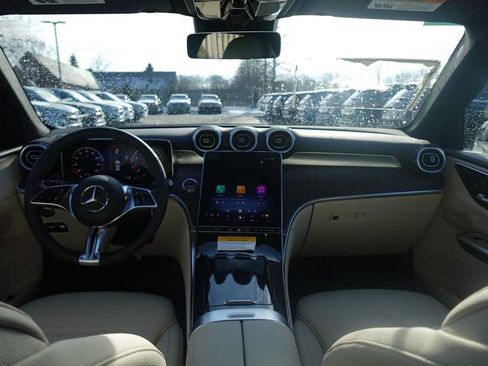 Used 2026 Mercedes-Benz GLC 300 4MATIC image 36