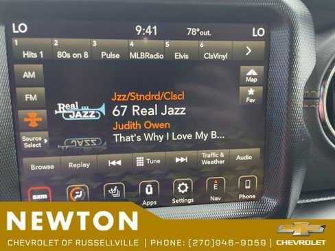 Used 2022 Jeep Wrangler Unlimited Sahara AWD/4WD image 5