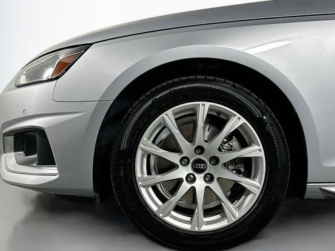 Used 2023 Audi A4 2.0T Premium w/ Convenience Package image 12