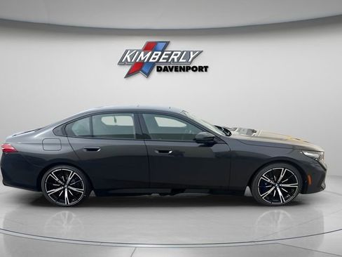 Used 2024 BMW i5 M60 w/ Premium Package image 6