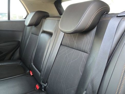 Used 2017 Chevrolet Trax LT w/ Sun & Sound Package image 31