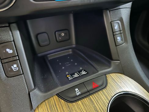 Used 2019 GMC Acadia Denali w/ Technology Package image 30