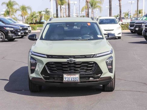 Used 2025 Chevrolet Trax ACTIV w/ Driver Confidence Package FWD image 2