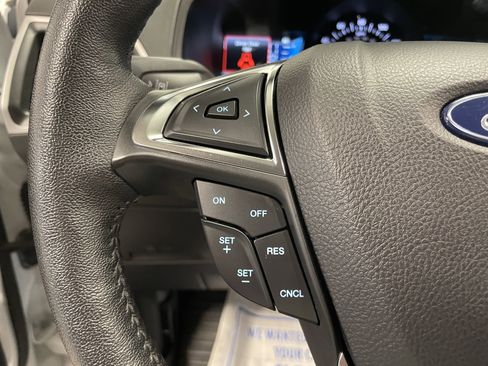 Used 2022 Ford Edge SEL w/ Convenience Package image 16