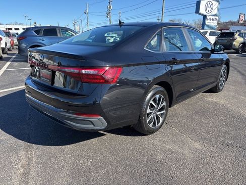 Used 2025 Volkswagen Jetta S image 7