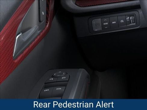 New 2026 Chevrolet Traverse Z71 w/ Enhanced Driving Package AWD/4WD image 25