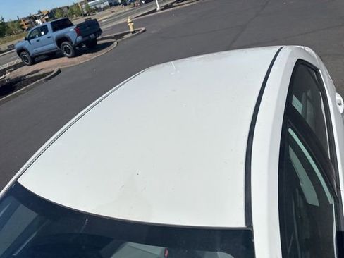 Used 2015 Toyota Corolla L image 26