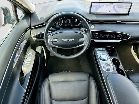 Used 2025 Genesis GV70 2.5T AWD/4WD image 22