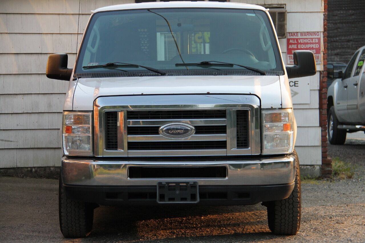 Used 2013 Ford E-250 and Econoline 250 w/ PWR Group RWD image 12