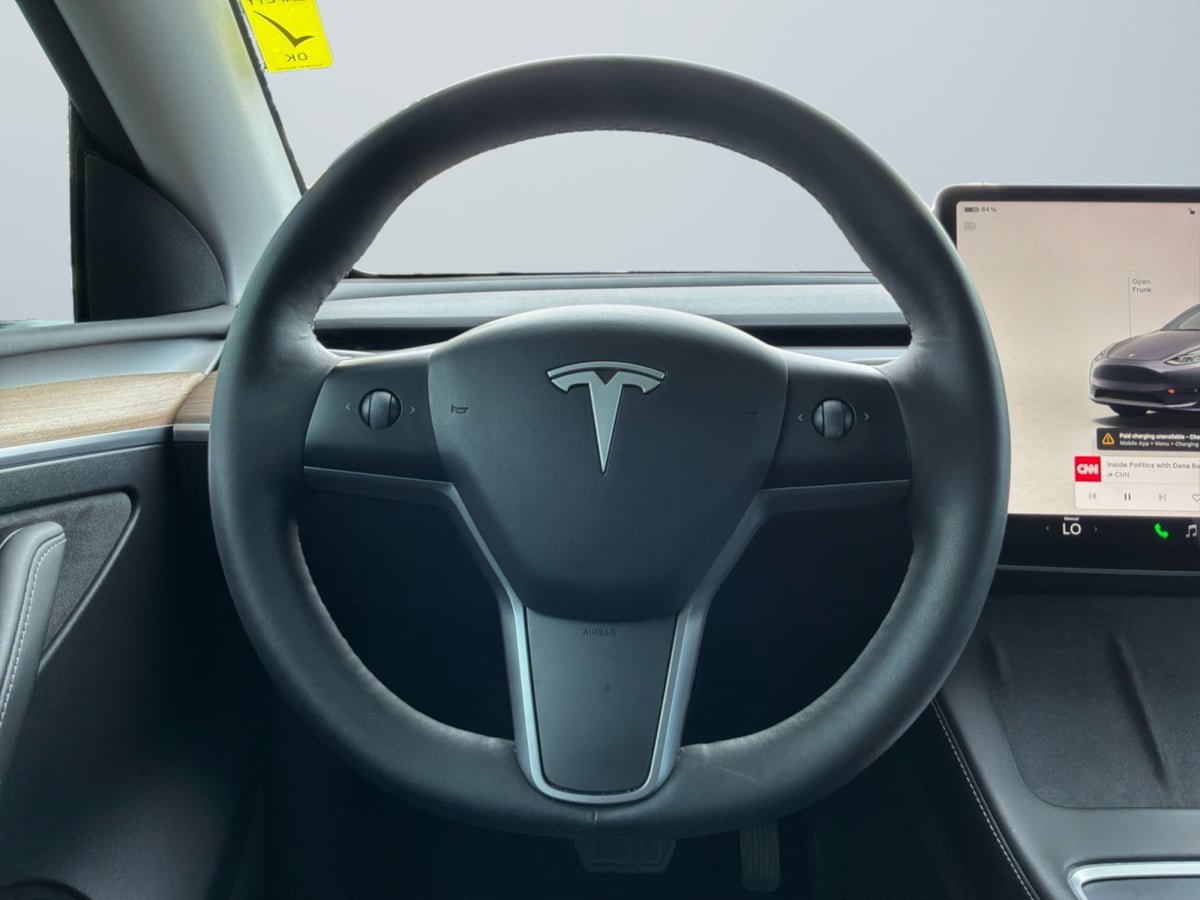 Used 2022 Tesla Model Y Long Range AWD/4WD image 11