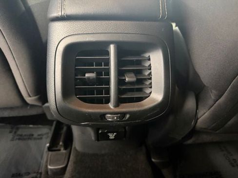 Used 2014 Jeep Cherokee Latitude AWD/4WD image 20