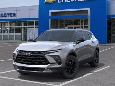 New 2026 Chevrolet Blazer LT w/ Midnight/Sport Edition AWD/4WD image 6