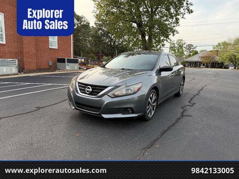 Used 2017 Nissan Altima 2.5 SR image 1