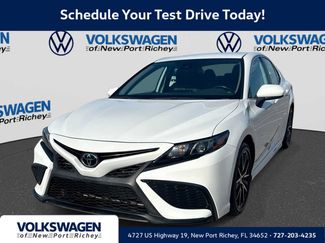 Used 2021 Toyota Camry SE FWD video 1