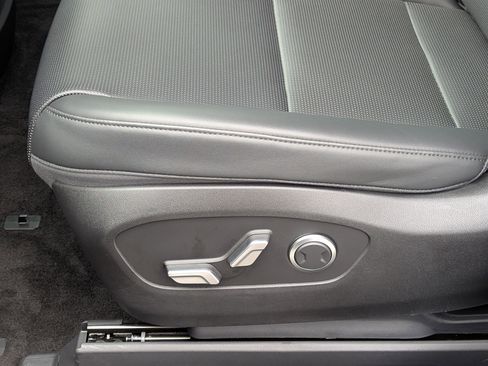 New 2026 Hyundai Ioniq 9 SEL AWD/4WD image 18