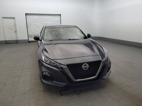 Used 2019 Nissan Altima 2.5 SR image 14