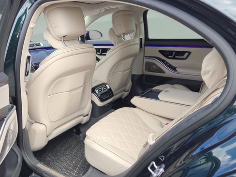 Used 2025 Mercedes-Benz S 580 4MATIC Sedan image 10