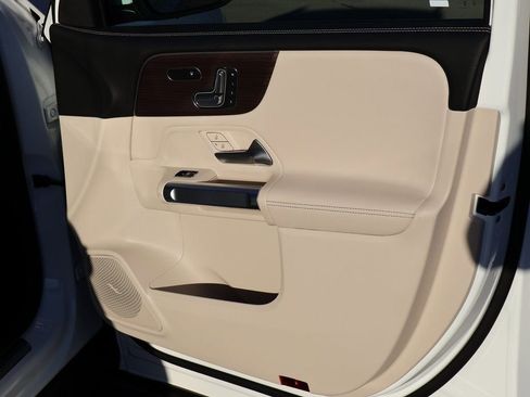 Used 2026 Mercedes-Benz GLB 250 GLB 250 image 13