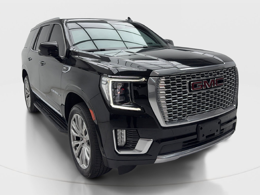 Used 2024 GMC Yukon Denali w/ Advanced Technology Package AWD/4WD image 3
