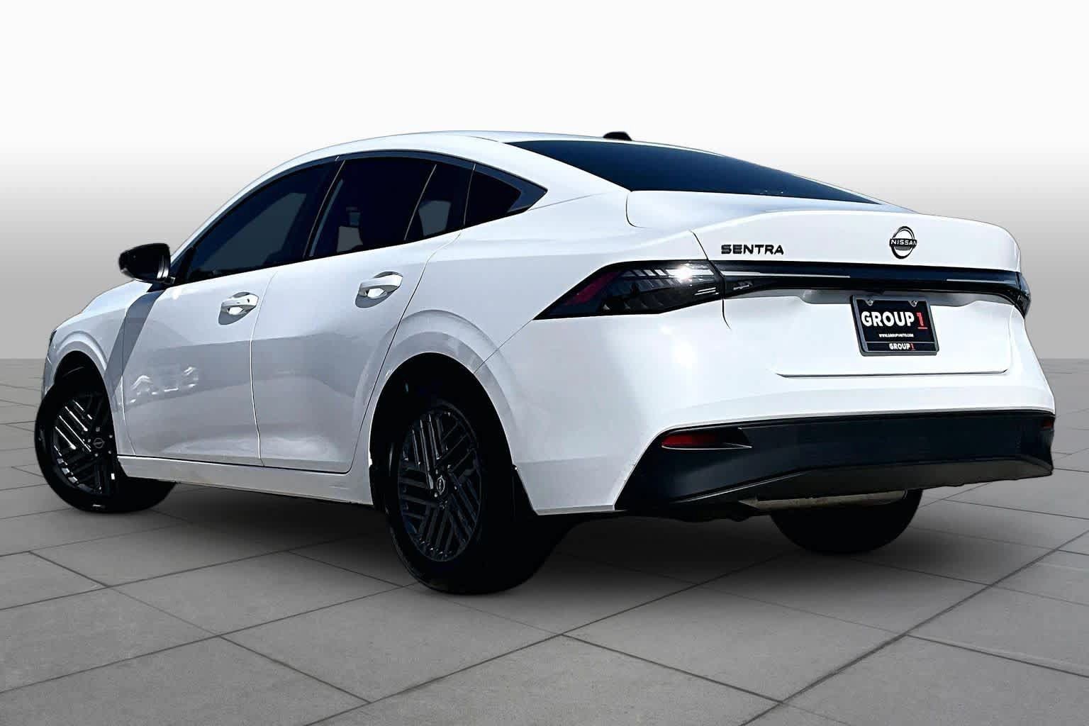 New 2026 Nissan Sentra SV w/ SV Convenience Package FWD image 12