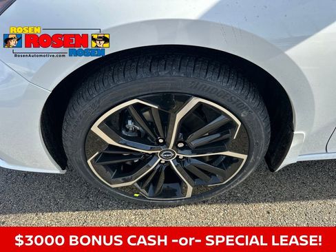 New 2025 Nissan Altima 2.5 SR image 35