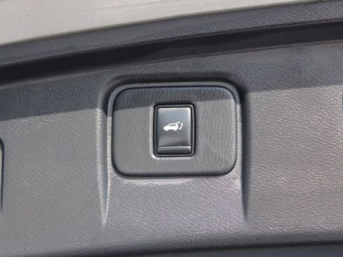 Used 2019 Nissan Murano Platinum image 11