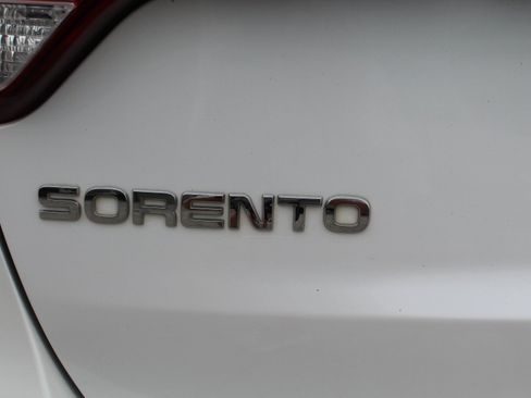 Used 2014 Kia Sorento LX AWD/4WD image 46
