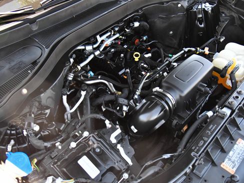 Used 2023 Ford Explorer XLT w/ Equipment Group 202A RWD image 48
