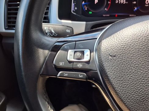 Used 2019 Volkswagen Atlas SEL FWD image 16