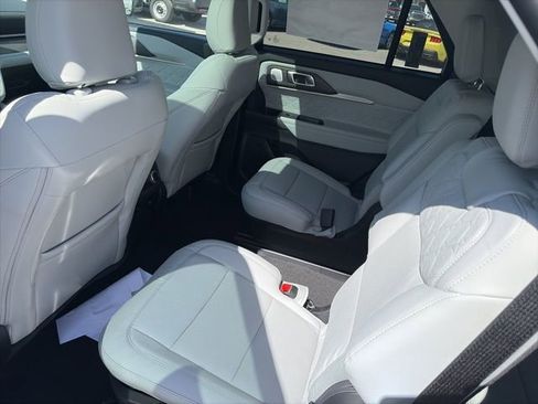 New 2026 Ford Explorer Platinum AWD/4WD image 11