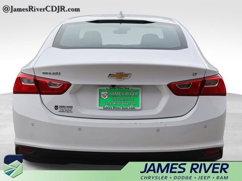 Used 2024 Chevrolet Malibu LT FWD image 4