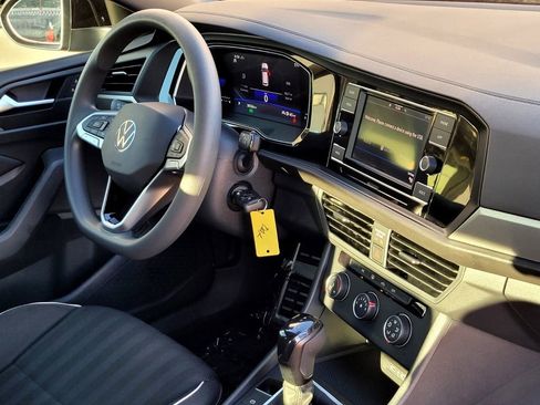 Used 2023 Volkswagen Jetta Sport image 28