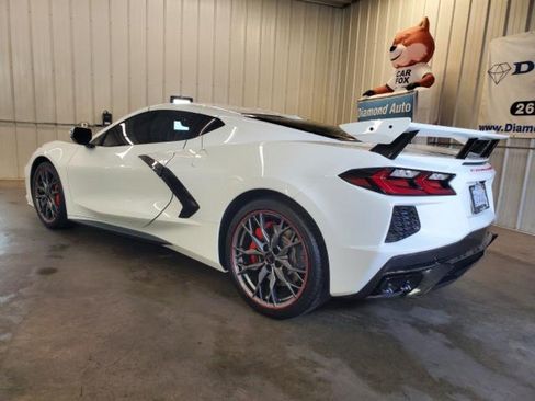 Used 2024 Chevrolet Corvette Stingray Coupe w/ Z51 Performance Package RWD image 4