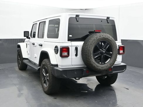 Used 2021 Jeep Wrangler Unlimited Sahara AWD/4WD image 11