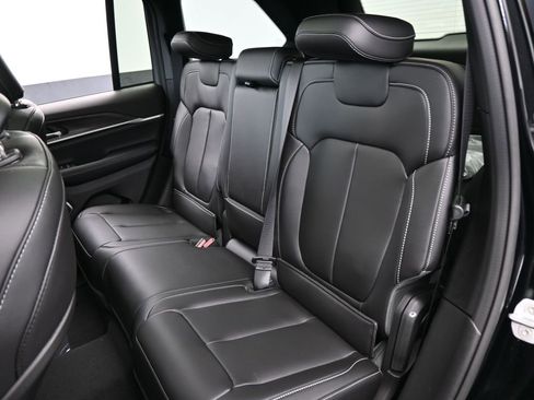 New 2026 Jeep Grand Cherokee Limited w/ Limited Altitude Package RWD image 26