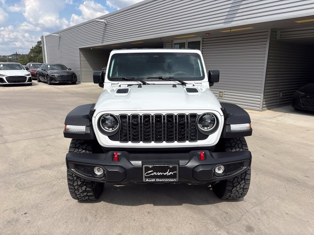 Used 2026 Jeep Gladiator Rubicon AWD/4WD image 2