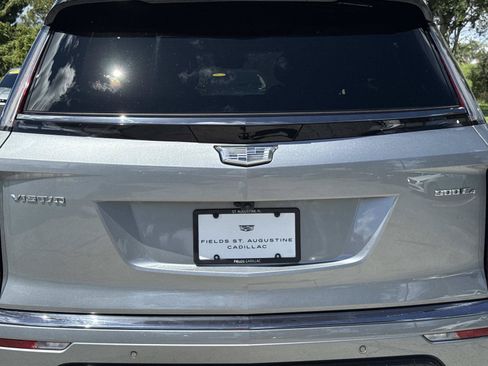 Used 2026 Cadillac Vistiq Premium Luxury w/ LPO, Floor Liner Package AWD/4WD image 10