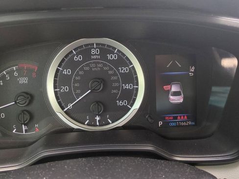 Used 2020 Toyota Corolla LE image 25