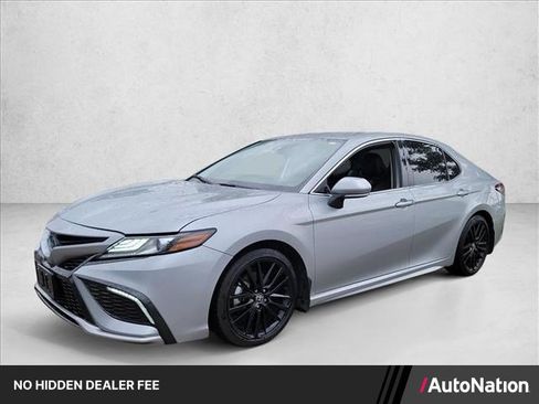 Used 2022 Toyota Camry XSE w/ Cold Weather Package FWD image 1