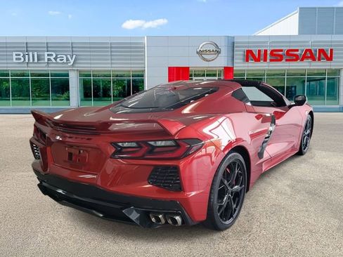 Used 2021 Chevrolet Corvette Stingray w/ Z51 Performance Package image 4