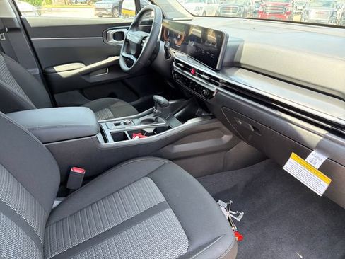 New 2026 Kia Sorento LX FWD image 21