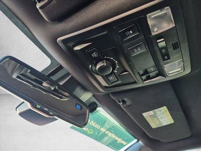 Used 2018 Toyota Tacoma TRD Off-Road AWD/4WD image 22