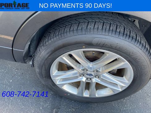 Used 2017 Ford Explorer XLT w/ Equipment Group 202A AWD/4WD image 13