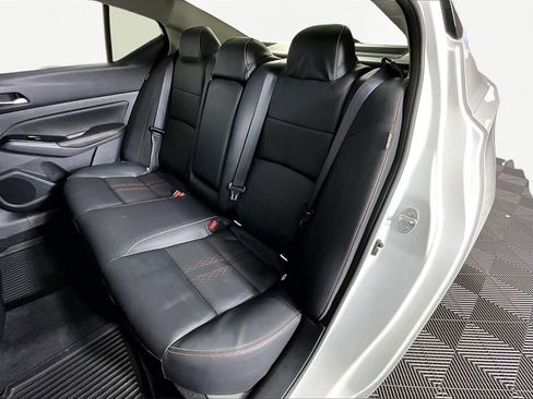 Used 2023 Nissan Altima 2.5 SR w/ SR Premium Package image 21