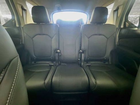 Used 2025 Honda Pilot EX-L image 26